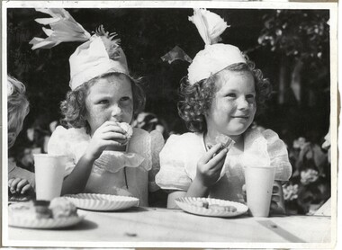 Photograph - Junior legatee outing, Government House Christmas Party 1944, 1944