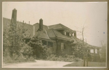 Photograph, Holmbush, 194X