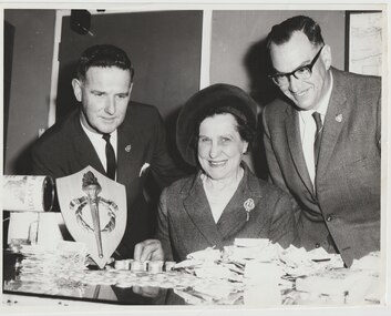 Photograph, Ivan Layton, Mrs Mack and Legatee Bert Davis, 196