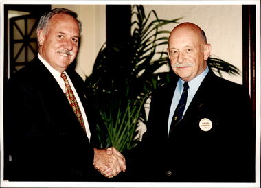 Photograph - Past presidents, Legatees Kelly and Grierson, 2001