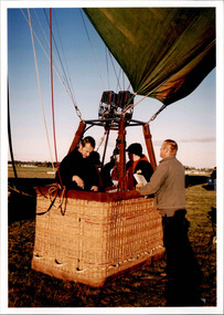 Photograph - Junior legatee outing, Ballooning in Benalla, 2003