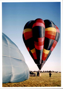 Photograph - Junior legatee outing, Ballooning in Benalla, 2003