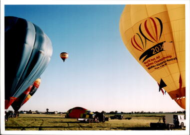 Photograph - Junior legatee outing, Ballooning in Benalla, 2003