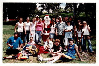 Photograph - Junior legatee outing, Christmas Party 2004, 2004
