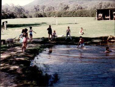 Photograph - Junior legatee outing, Farm visit, 198