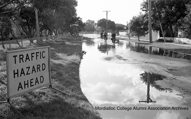 Photograph, 1984 Flooding of Pine Crescent, Aspendale, 1984