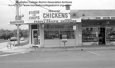 Photograph, 1981 - Aspendale shopping centre - fish and chip shop, Van Der Zypp’s newsagency and corner of Lawrence Avenue, 1981