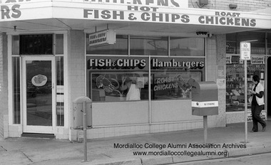Photograph, 1981 - Aspendale shopping centre - fish and chip shop - corner Lawrence Avenue, 1981
