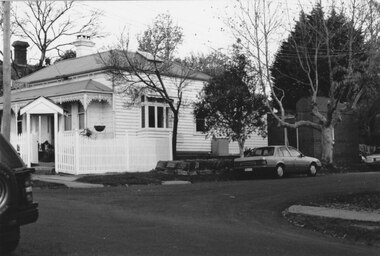 Photograph - Dairy at 8 Golding Street Canterbury, Jan Pigot, 1/06/1990