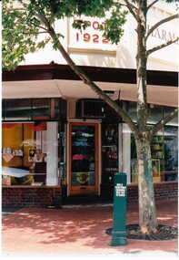Photograph - Shop No. 94 maling Road on the east corner of Maling Road and Bryson Street, Jan Pigot, 27/03/1993 12:00:00 AM