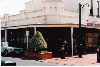 Photograph - Street view of the western corner of Maling Road and Theatre Place, Jan Pigot, 27/03/1993 12:00:00 AM