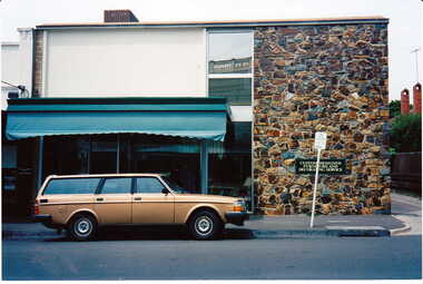 Photograph - Street view of shop at No 4 - 6 Bryson Street, Jan Pigot, 1994