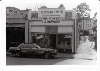Photograph - Henry M. Smith   Thrifty Link Hardware, Jan Pigot, 1989