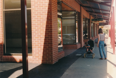Photograph - New Maling Road shops, full corner view opposite Scott Street, Jan Pigot, February 1994