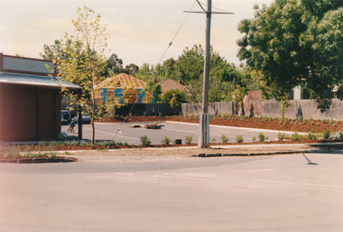Photograph - New Maling Road shops, view of the new carpark at Scott Street, Jan Pigot, February 1994