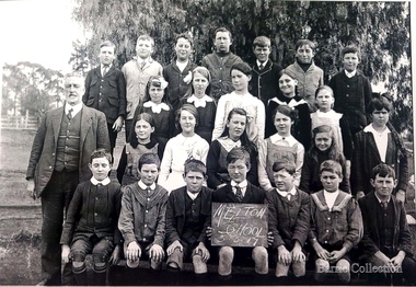 Photograph, Melton State School Senior Class, 1917