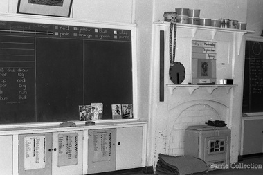 Photograph, Melton State School 430 classroom, c.1970