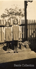 Photograph, Jessie and Joyce Barrie, c1922