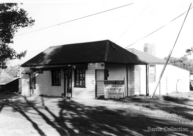 Photograph, Raglan Cottage, Unknown