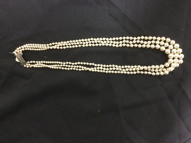 Pearl necklace