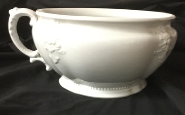 Chamber pot