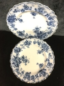 Entree plates, J & G Meakin