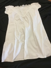 Nightgown, Women's