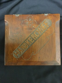 Handkerchief box, 1900