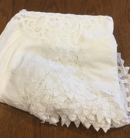 Pedestal Cloth