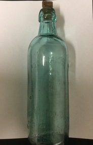 Glass bottle