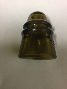 Glass insulator