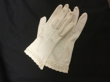 Gloves - White, 1940's