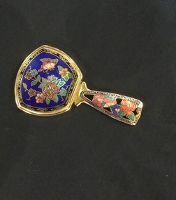 Hand mirror