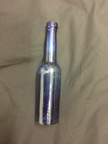 Glass bottle