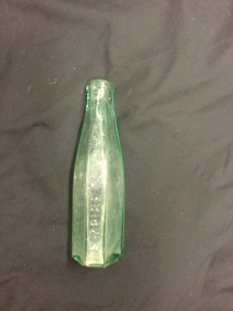 Glass bottle