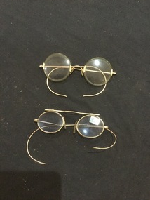 Spectacles