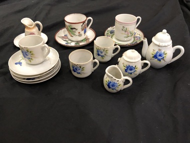 Doll's Tea Set
