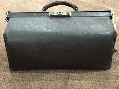 Gladstone Bag, Circa 1946
