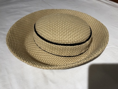 Hat, 1980