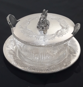 Butter dish