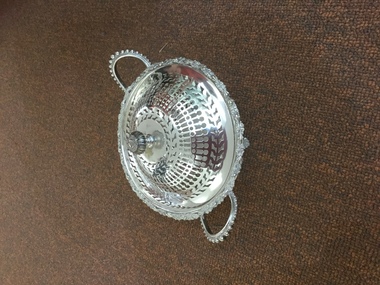 Butter dish