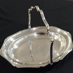 Cake dish