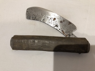Razor, 1930's