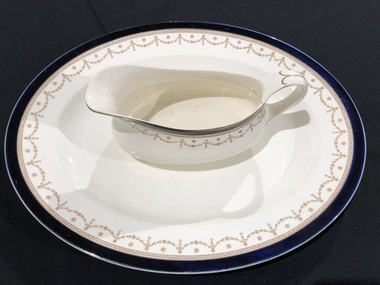 Meat Dish and Gravy Boat, Alfred Meakin Ltd