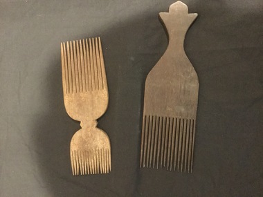 Comb
