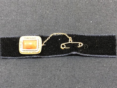 Brooch