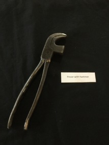 Pincer (Tool)