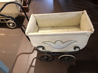 Dolls Pram, Circa 1934