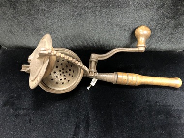 Lemon Squeezer, Circa 1885