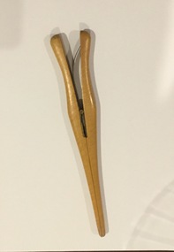 Glove stretcher